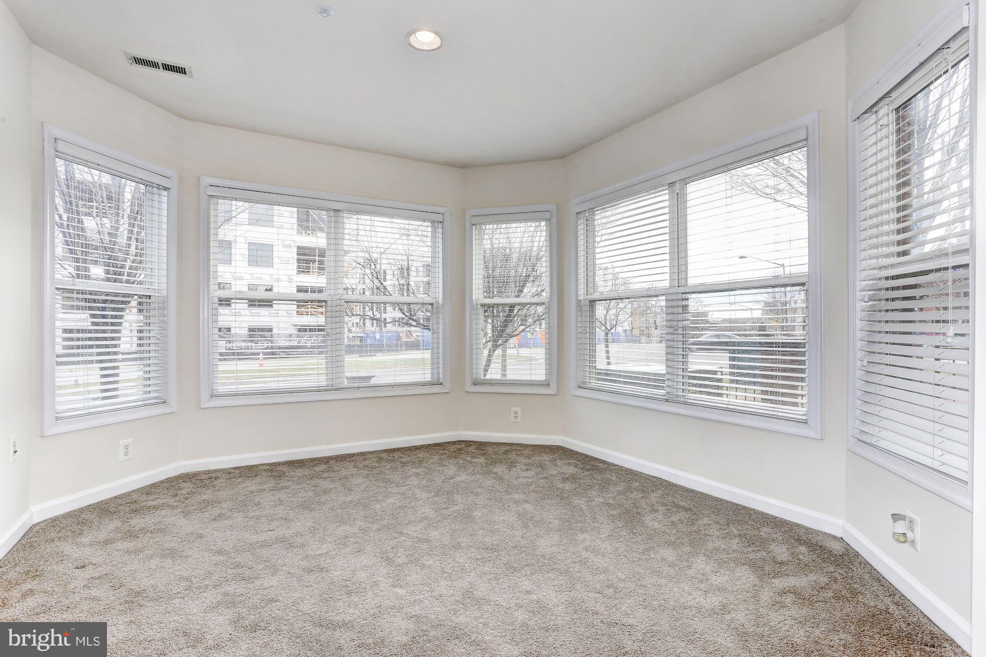 10268 Rutland Round Road, Unit 9 Columbia, MD 21044 - Photo 3 of 21 Sitting Room