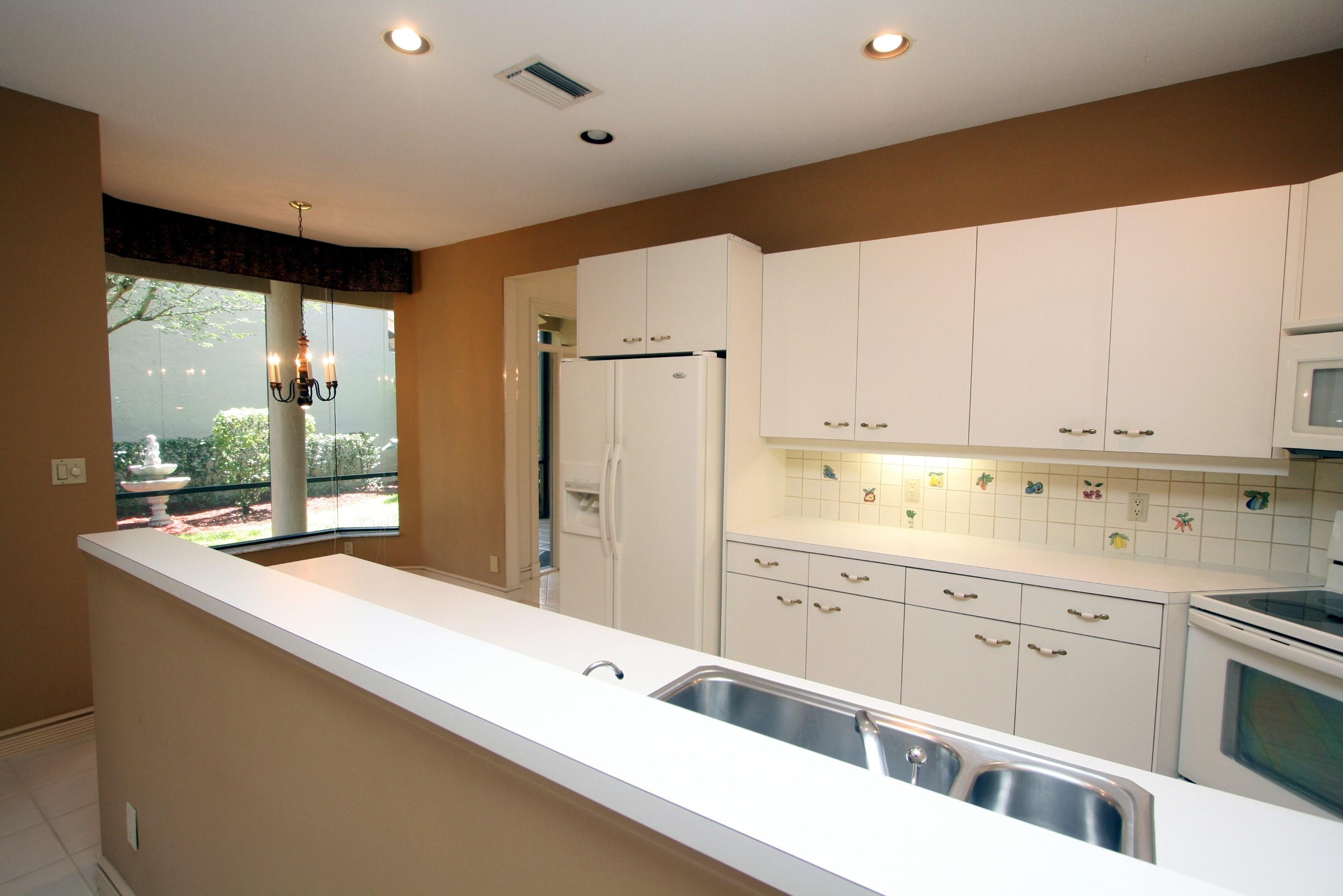 4468 Northwest 29th Way Boca Raton, FL 33434 - Photo 11 of 36 Kitchen