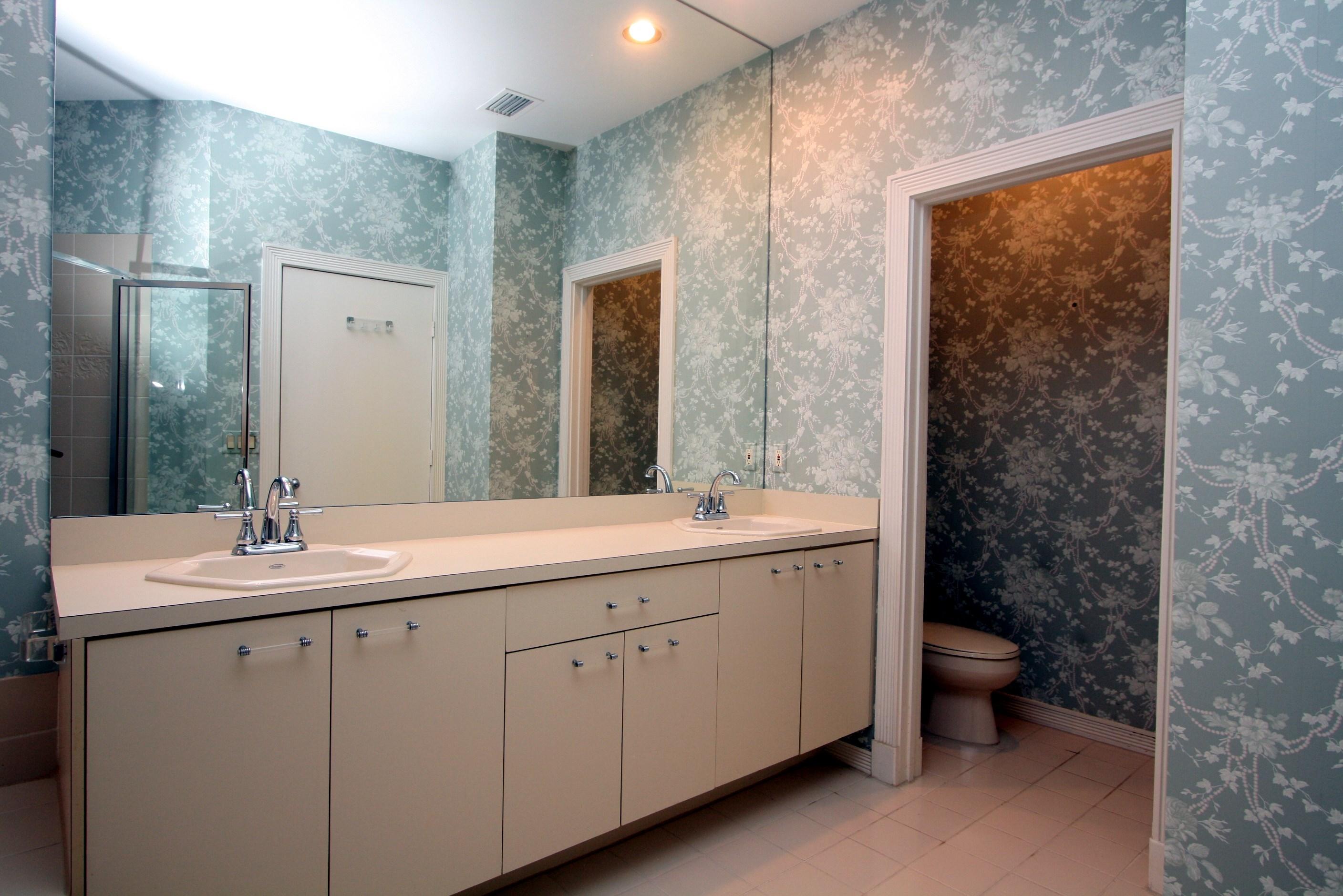 4468 Northwest 29th Way Boca Raton, FL 33434 - Photo 15 of 36 Master Bath