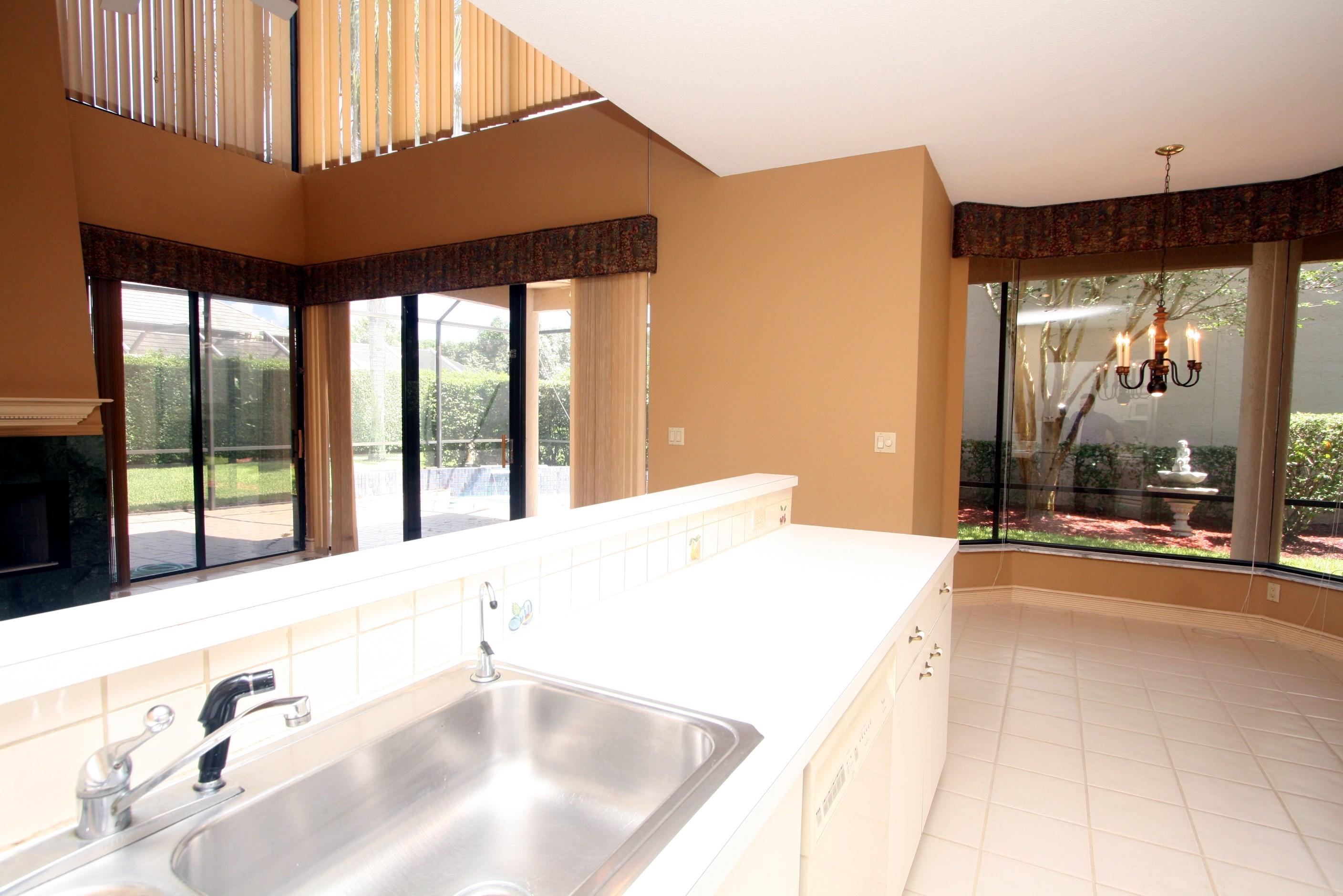 4468 Northwest 29th Way Boca Raton, FL 33434 - Photo 10 of 36 Kitchen