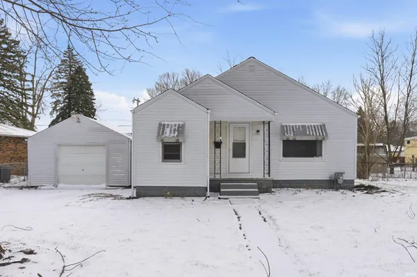 $109,900 | 2710 South Hackley Street, Muncie, IN 47302
