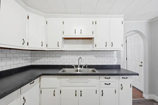 $109,900 | 2710 South Hackley Street, Muncie, IN 47302