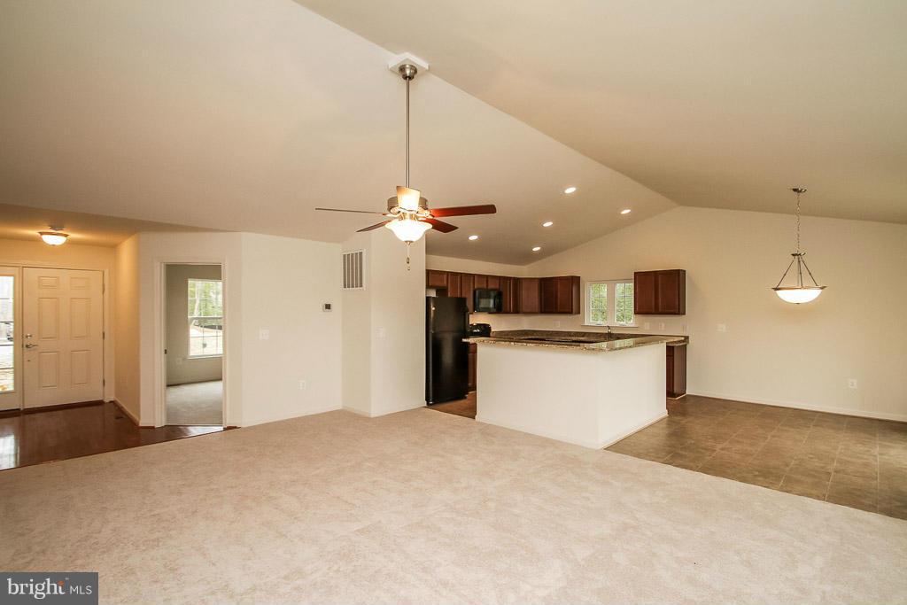 10500 Hudson Road King George, VA 22485 - Photo 4 of 30 Family Room