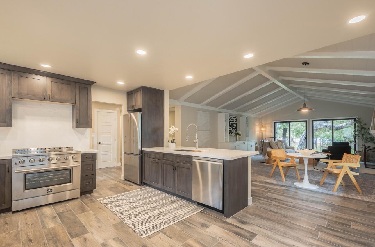 52 Country Club Gate Pacific Grove, CA 93950 - Photo 11 of 36