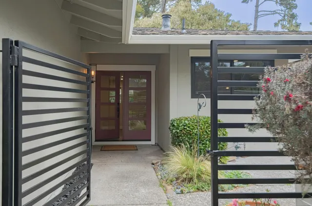 a view of an entryway of a house