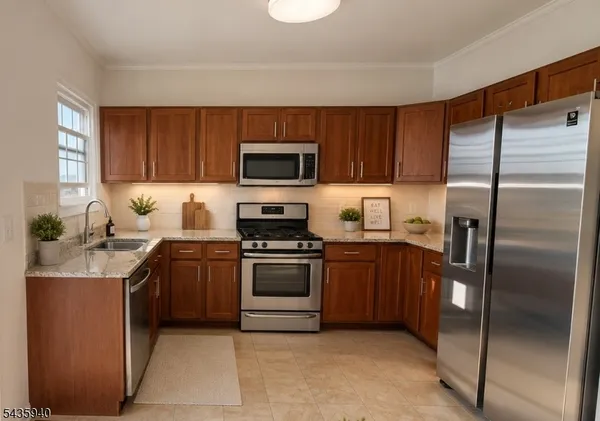$775,000 | 17 Willow Street, Jersey City, NJ 07305