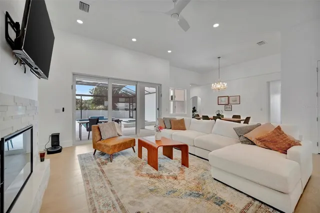 $1,495,000 | 916 Highland Street, Sarasota, FL 34234