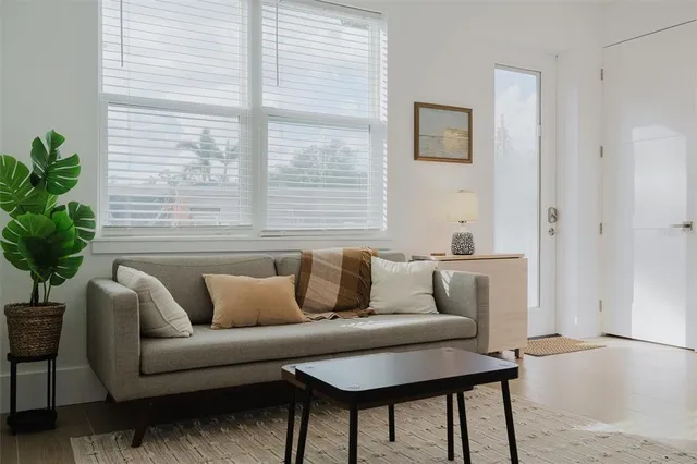 $1,495,000 | 916 Highland Street, Sarasota, FL 34234