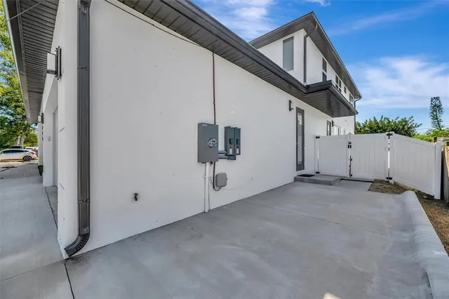 $1,495,000 | 916 Highland Street, Sarasota, FL 34234