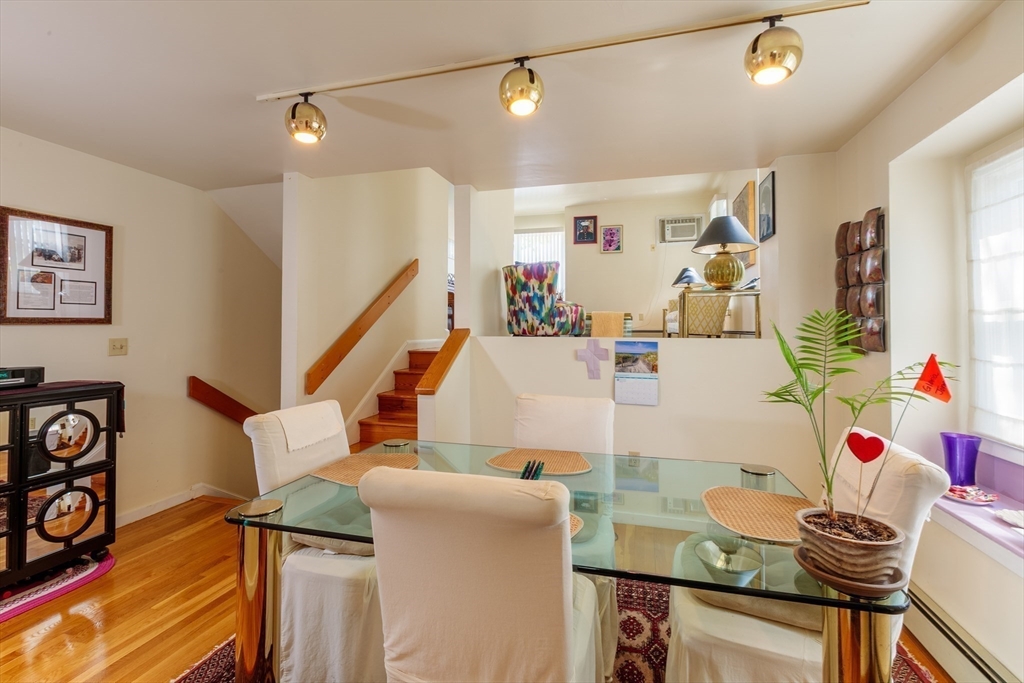 12 Shea Road Cambridge, MA 02140 - Photo 8 of 31
