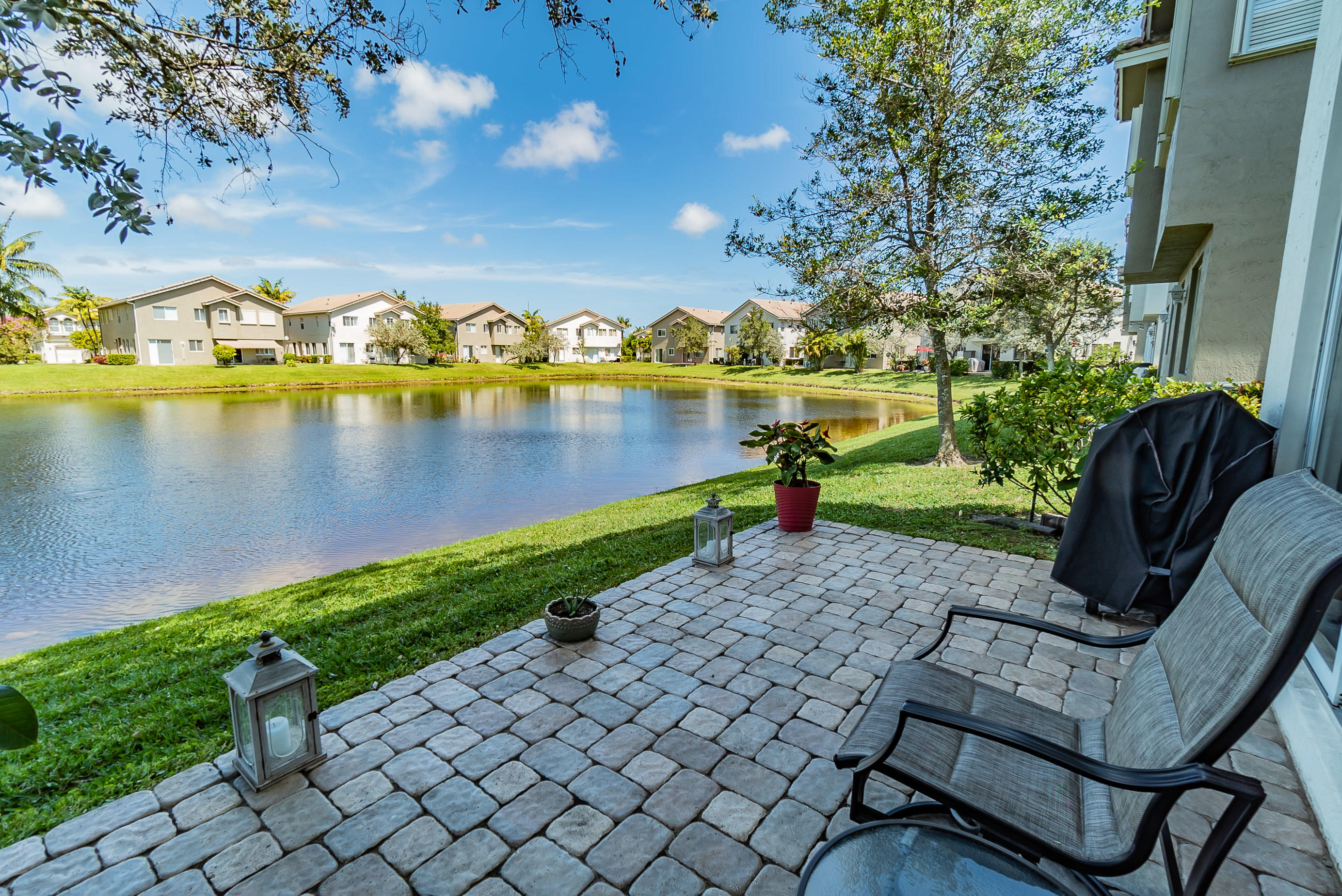 3170 Laurel Ridge Circle Riviera Beach, FL 33404 - Photo 23 of 27 23. Patio