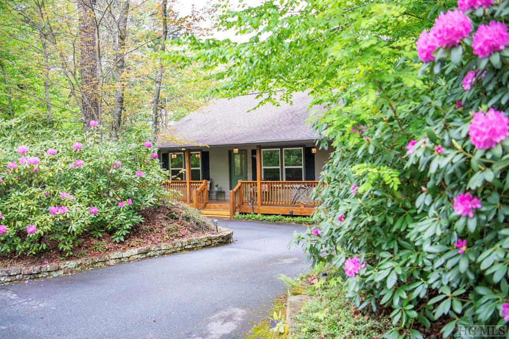 277 Deer Run Road Sapphire, NC 28774 - Photo 40 of 43 Gallery Image 40