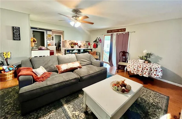 $175,000 | 305 Limestone Street, Wathena, KS 66090