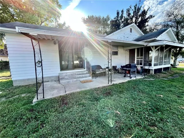 $175,000 | 305 Limestone Street, Wathena, KS 66090