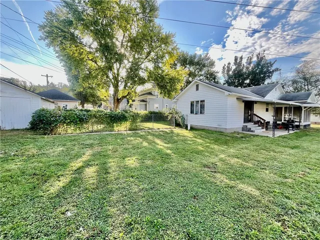 $175,000 | 305 Limestone Street, Wathena, KS 66090