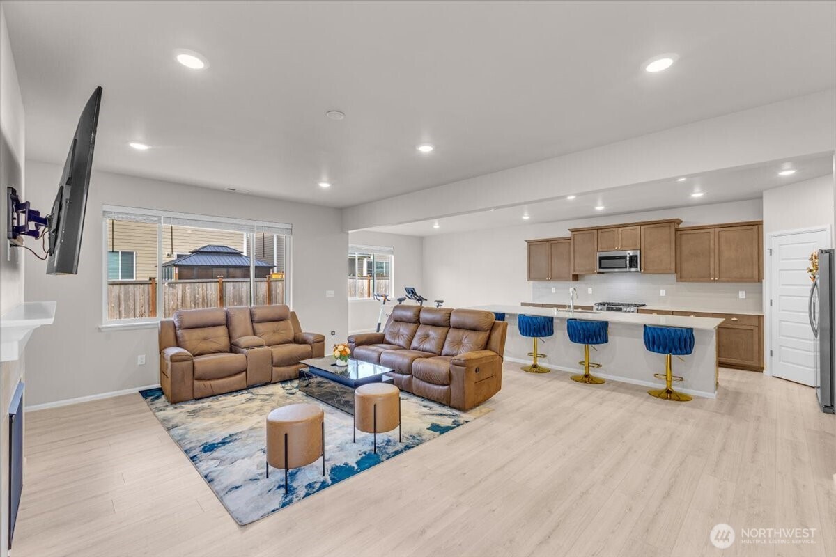 1521 10th Place Sultan, WA 98294 - Photo 2 of 27