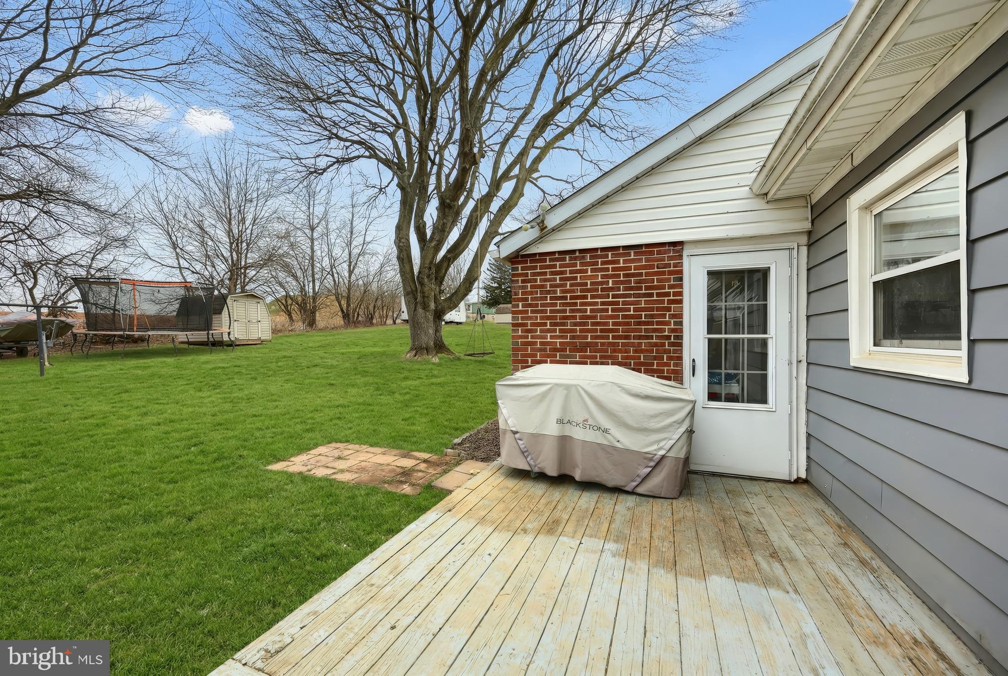 2202 Windsor Road Windsor, PA 17366 - Photo 11 of 39