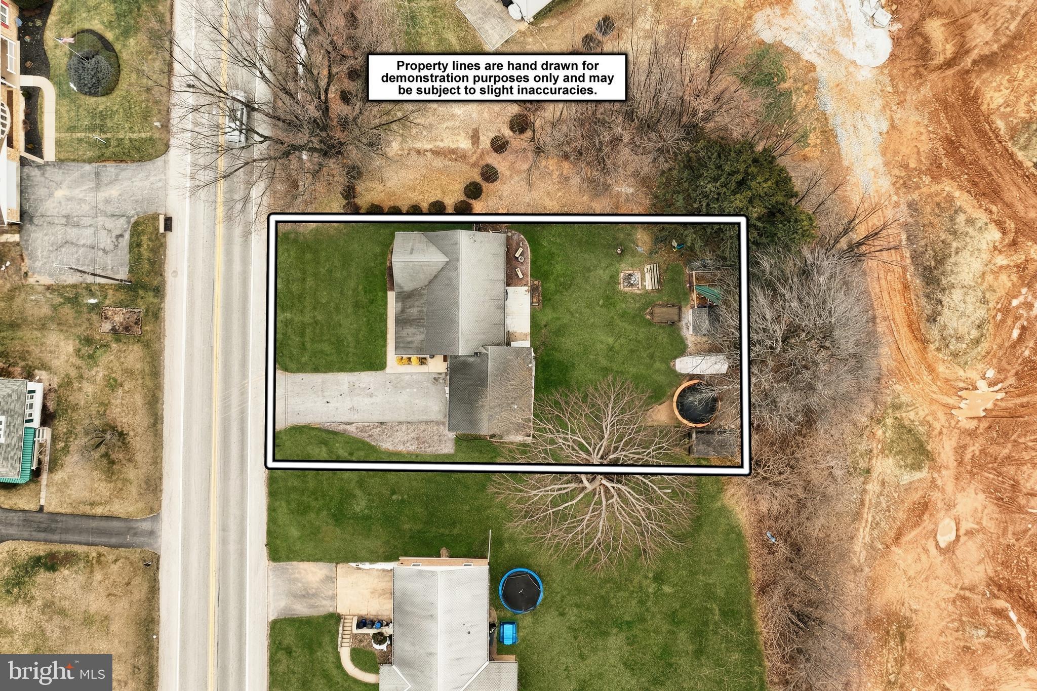 2202 Windsor Road Windsor, PA 17366 - Photo 4 of 39