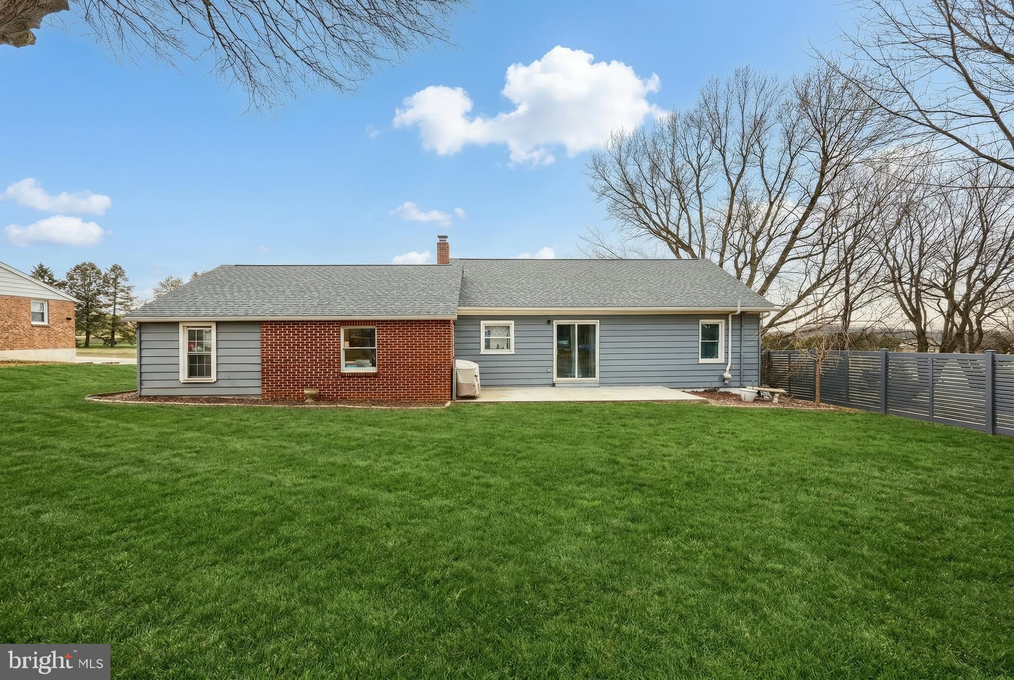 2202 Windsor Road Windsor, PA 17366 - Photo 9 of 39