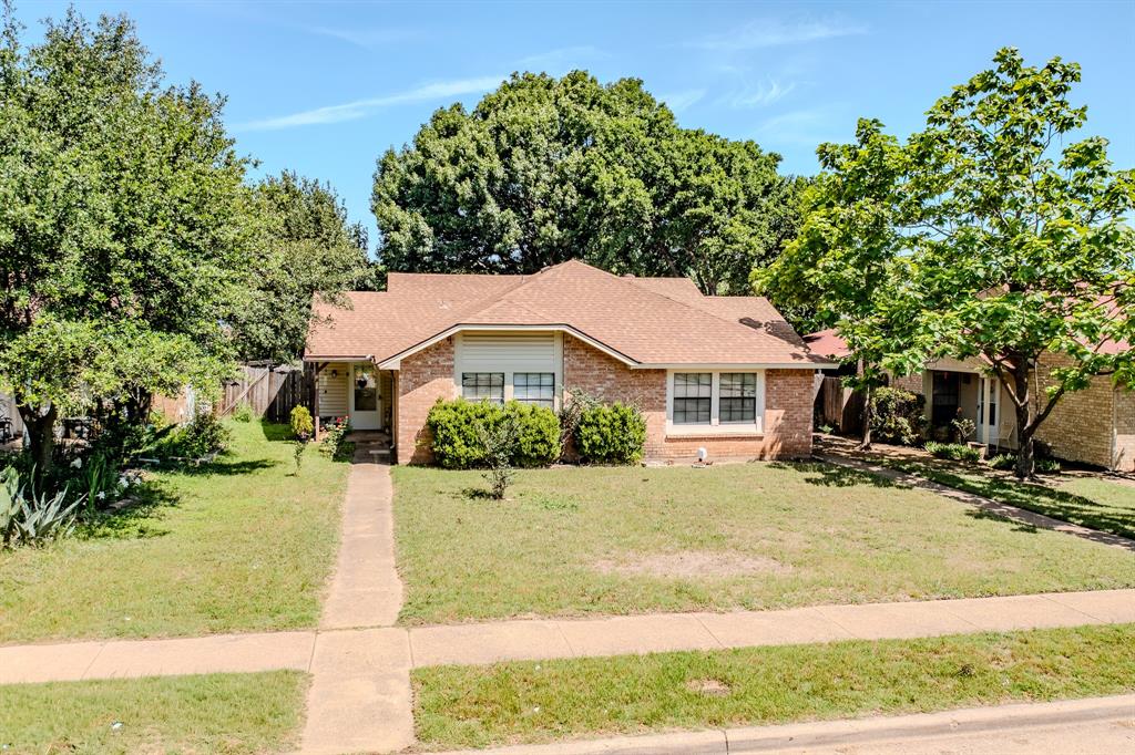 7105 Pineberry Road Dallas, TX 75249 - Photo 1 of 33 Gallery Image 1