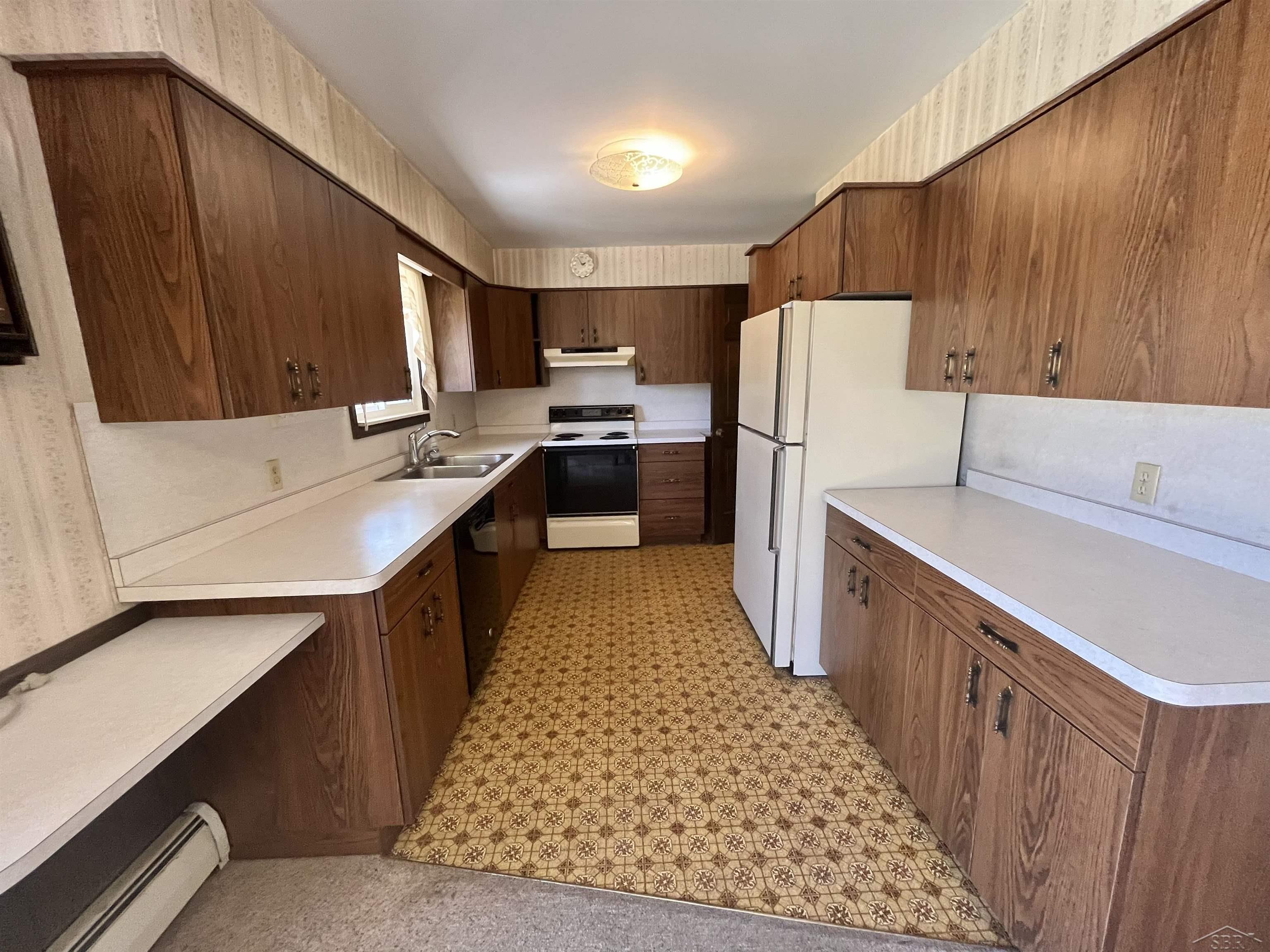5417 Cole Road Saginaw, MI 48601 - Photo 8 of 43 50107116-7.JPG