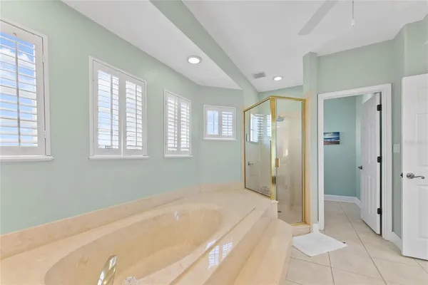 $6,500 | 3020 Gulf Of Mexico Drive, Unit 2, Longboat Key, FL 34228