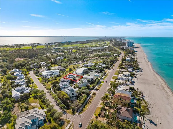 $6,500 | 3020 Gulf Of Mexico Drive, Unit 2, Longboat Key, FL 34228