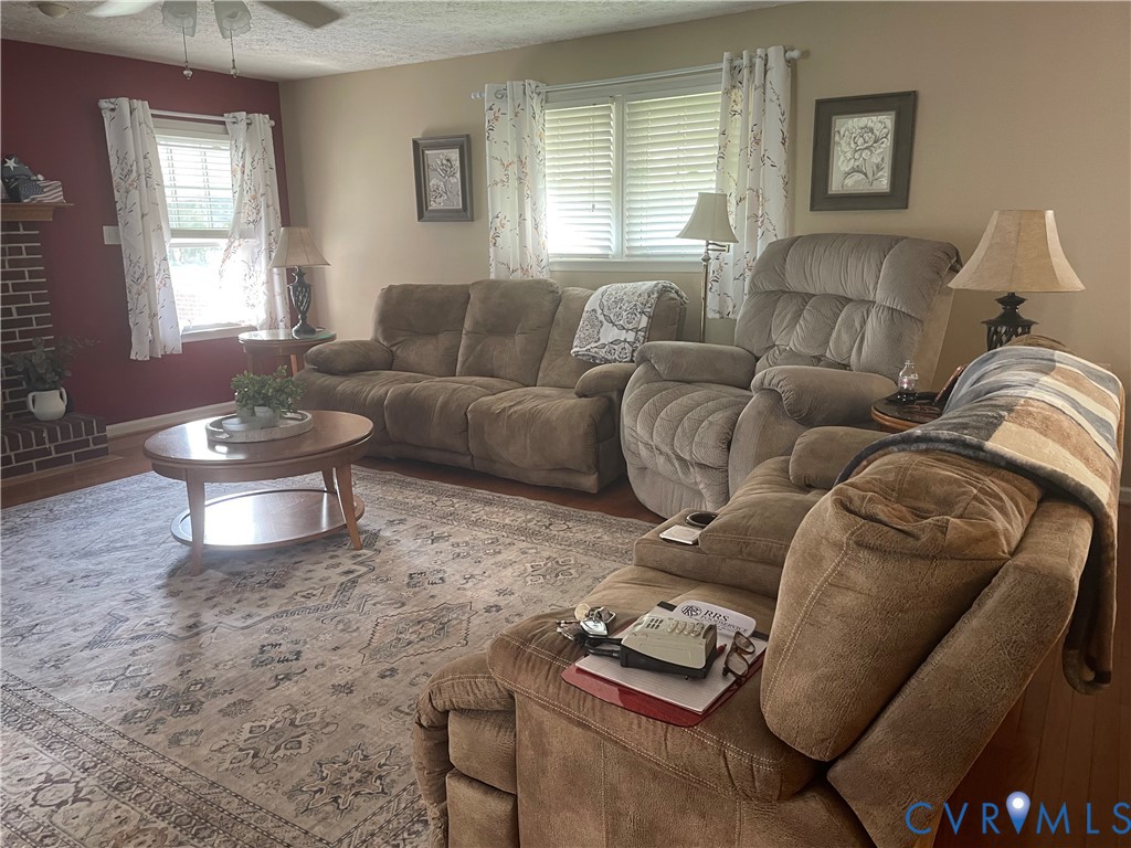 8002 Vaughan Road Petersburg, VA 23805 - Photo 12 of 31 a living room with furniture and a window
