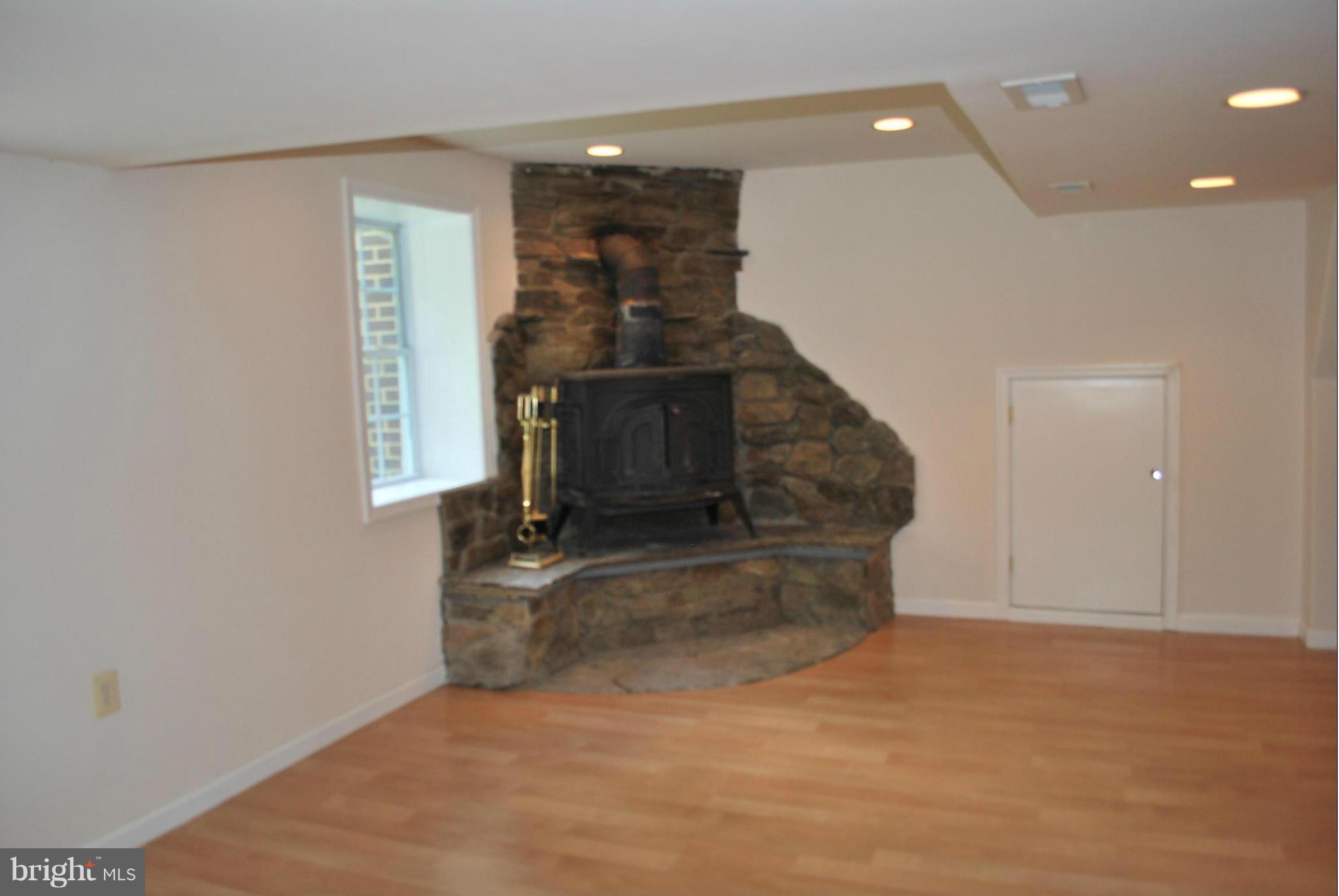 22615 Ridge Road Germantown, MD 20876 - Photo 21 of 28 Basement