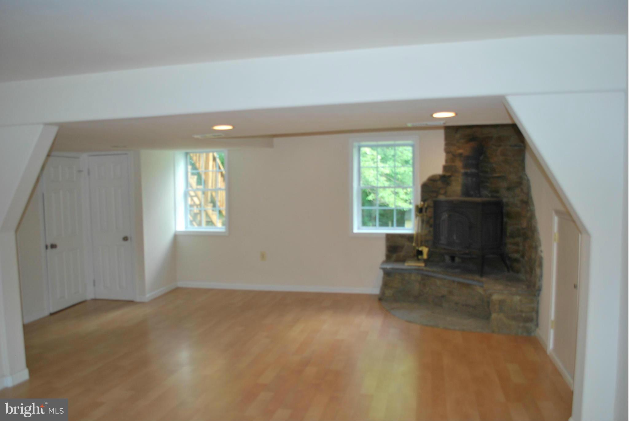 22615 Ridge Road Germantown, MD 20876 - Photo 22 of 28 Basement