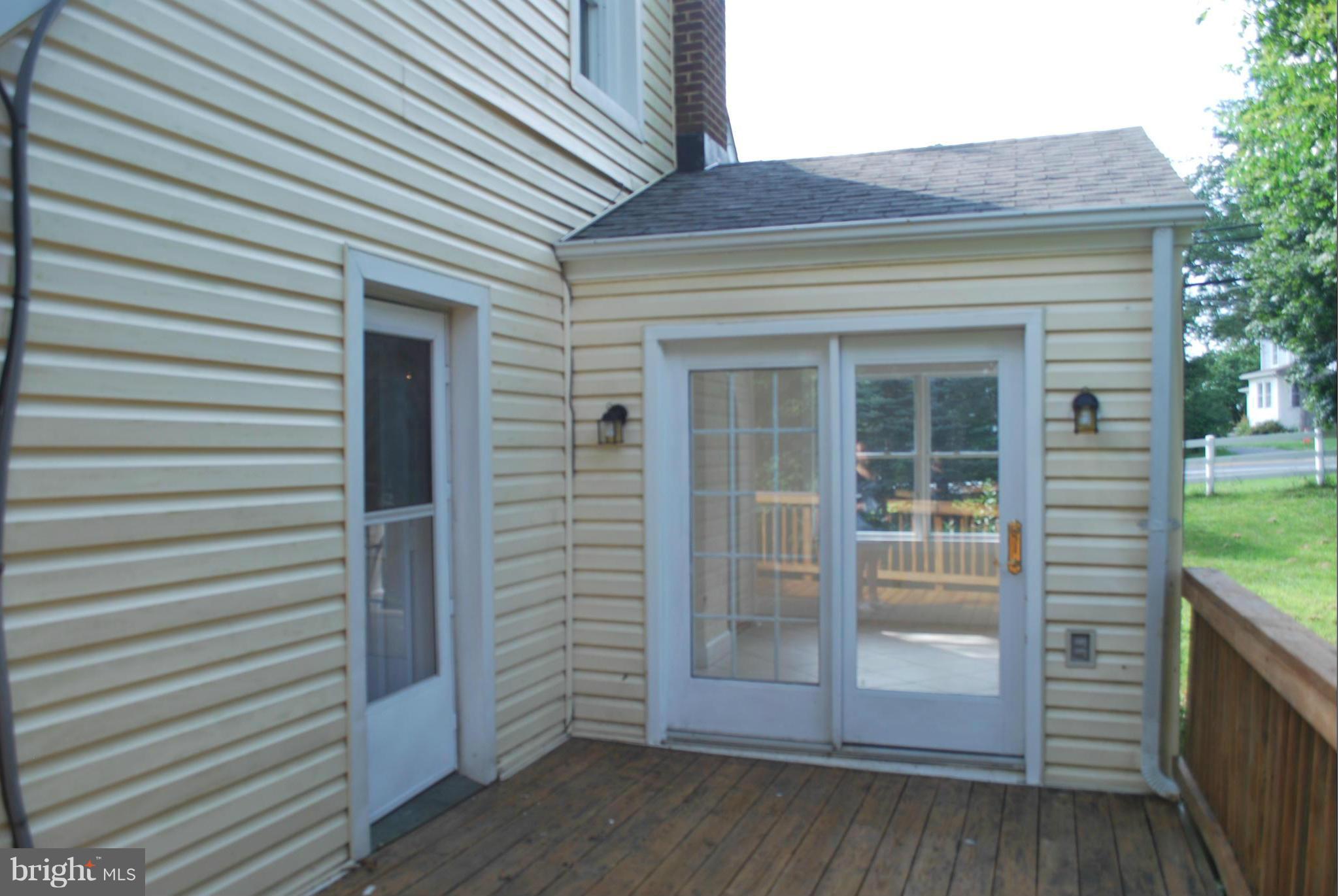 22615 Ridge Road Germantown, MD 20876 - Photo 24 of 28 Exterior (Rear)