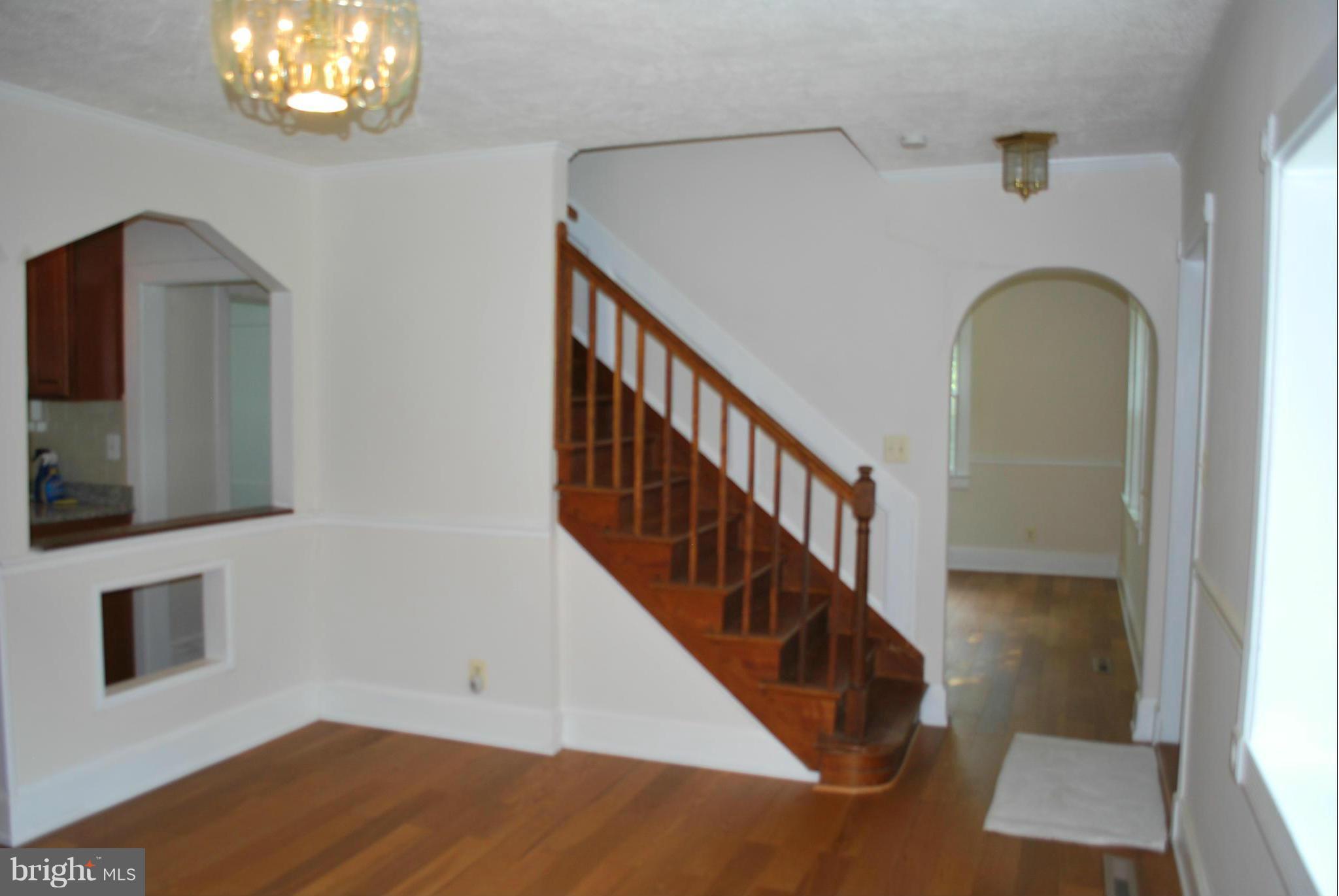 22615 Ridge Road Germantown, MD 20876 - Photo 7 of 28 Dining Room