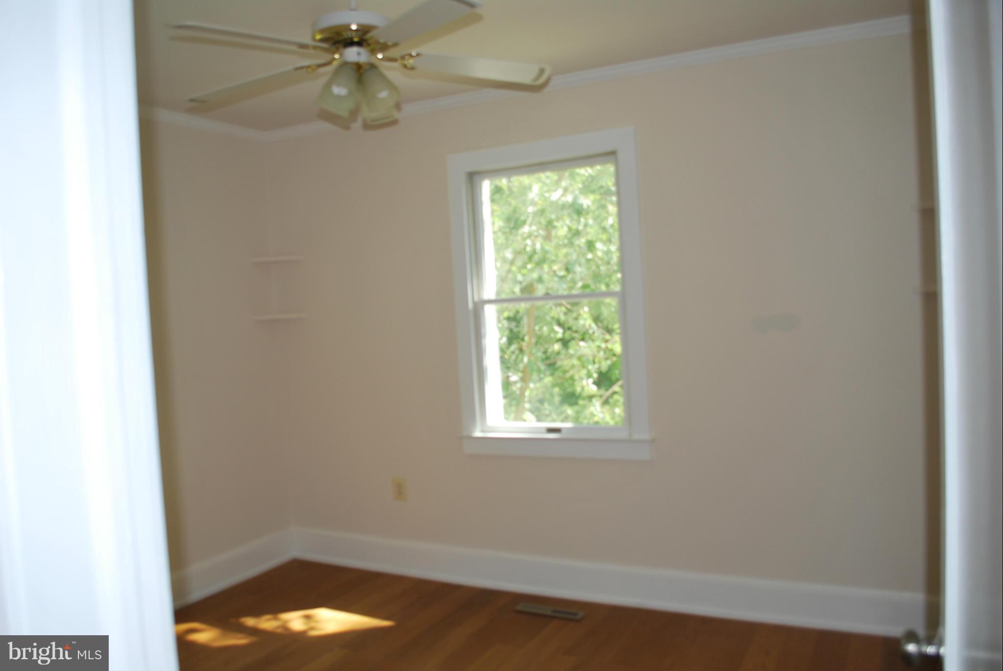 22615 Ridge Road Germantown, MD 20876 - Photo 10 of 28 Bedroom