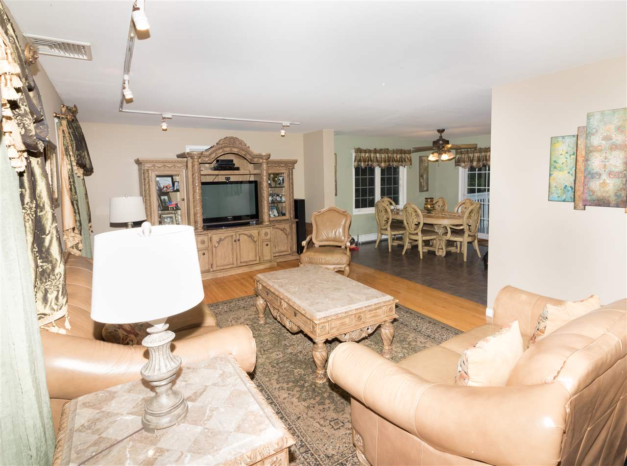 8 Plower Road Pelham, NH 03076 - Photo 13 of 26 Gallery Image 13