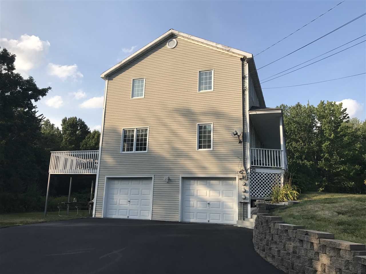 8 Plower Road Pelham, NH 03076 - Photo 3 of 26 Gallery Image 3
