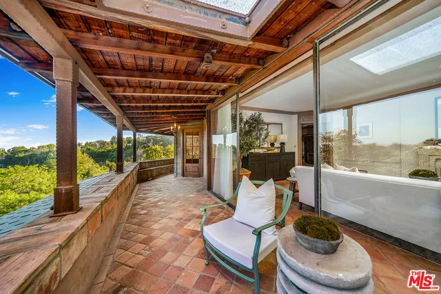 $6,500,000 | 1277 Leona Drive, Beverly Hills, CA 90210
