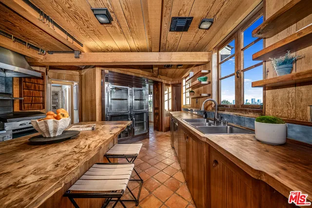 $6,500,000 | 1277 Leona Drive, Beverly Hills, CA 90210