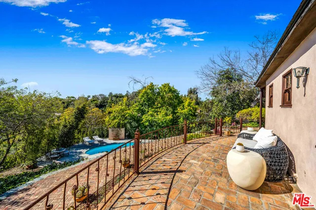 $6,500,000 | 1277 Leona Drive, Beverly Hills, CA 90210