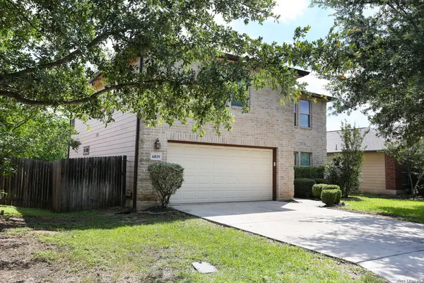 $2,500 | 6819 Liberty Stone, San Antonio, TX 78244