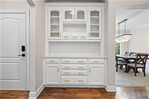 $1,465,000 | 14302 Briar Street, Leawood, KS 66224