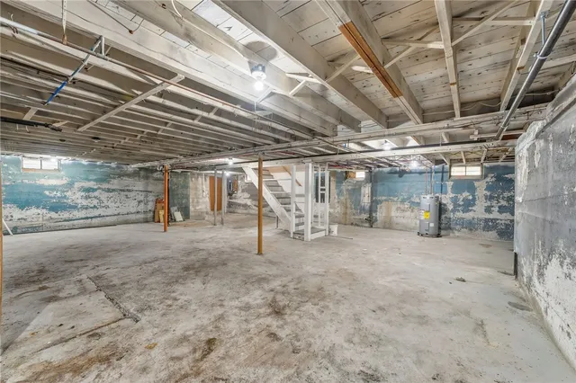 $3,200 | 259 High Service Avenue, North Providence, RI 02904