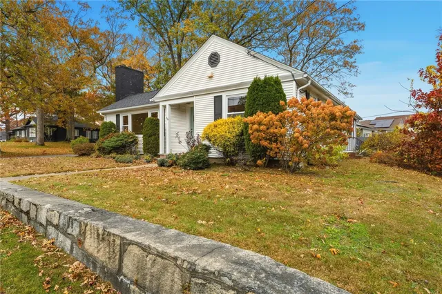 $3,200 | 259 High Service Avenue, North Providence, RI 02904