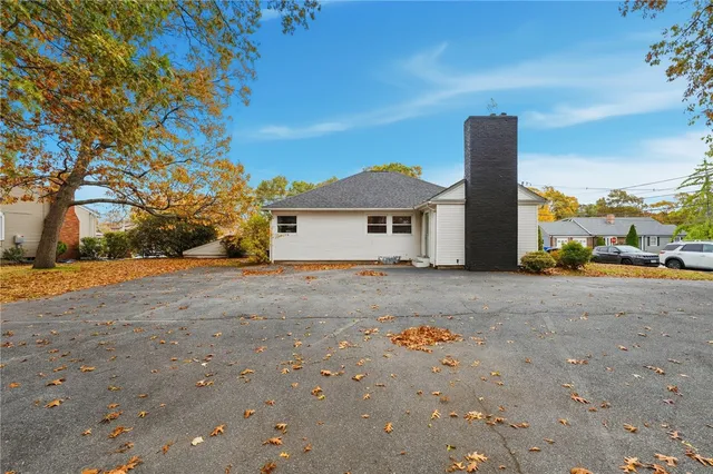 $3,200 | 259 High Service Avenue, North Providence, RI 02904