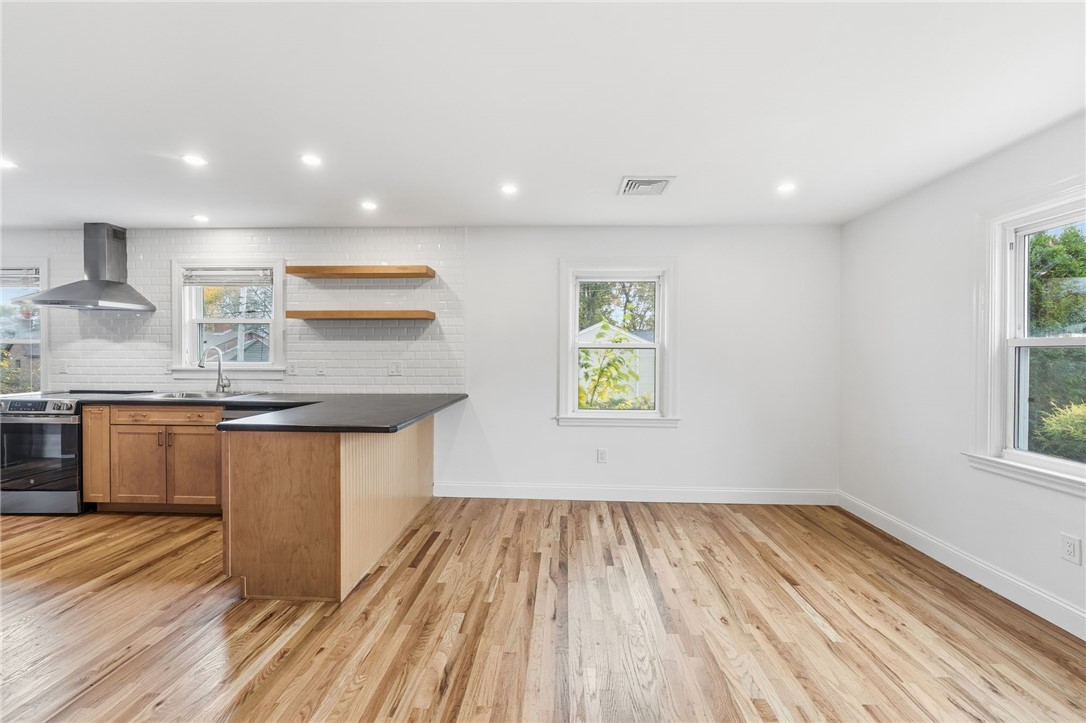 259 High Service Avenue North Providence, RI 02904 - Photo 8 of 20