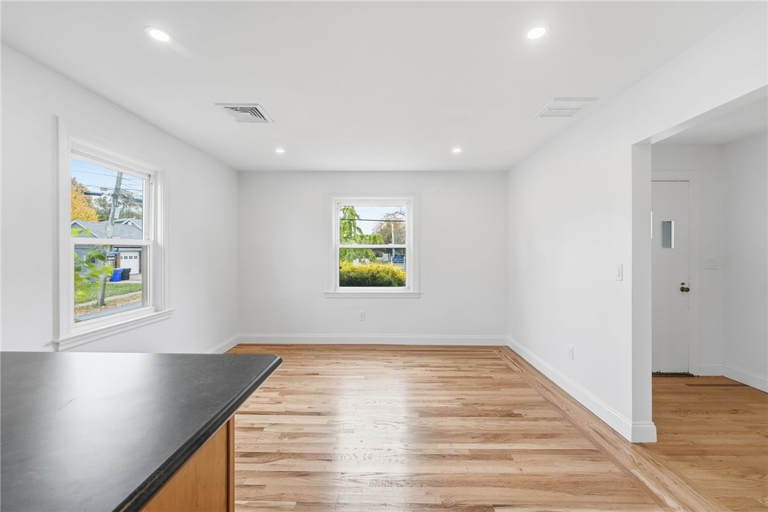 259 High Service Avenue North Providence, RI 02904 - Photo 9 of 20