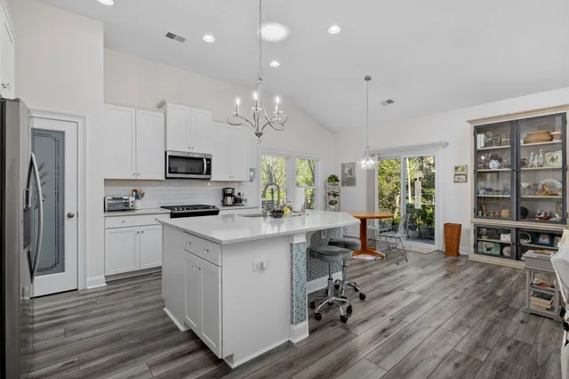 $584,900 | 1704 Edgewood Drive, Myrtle Beach, SC 29577