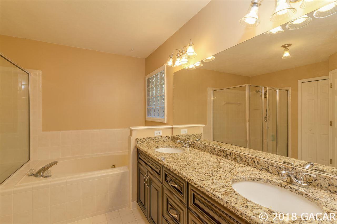 2021 Southwest 75th Terrace Gainesville, FL 32607 - Photo 12 of 24 Gallery Image 12