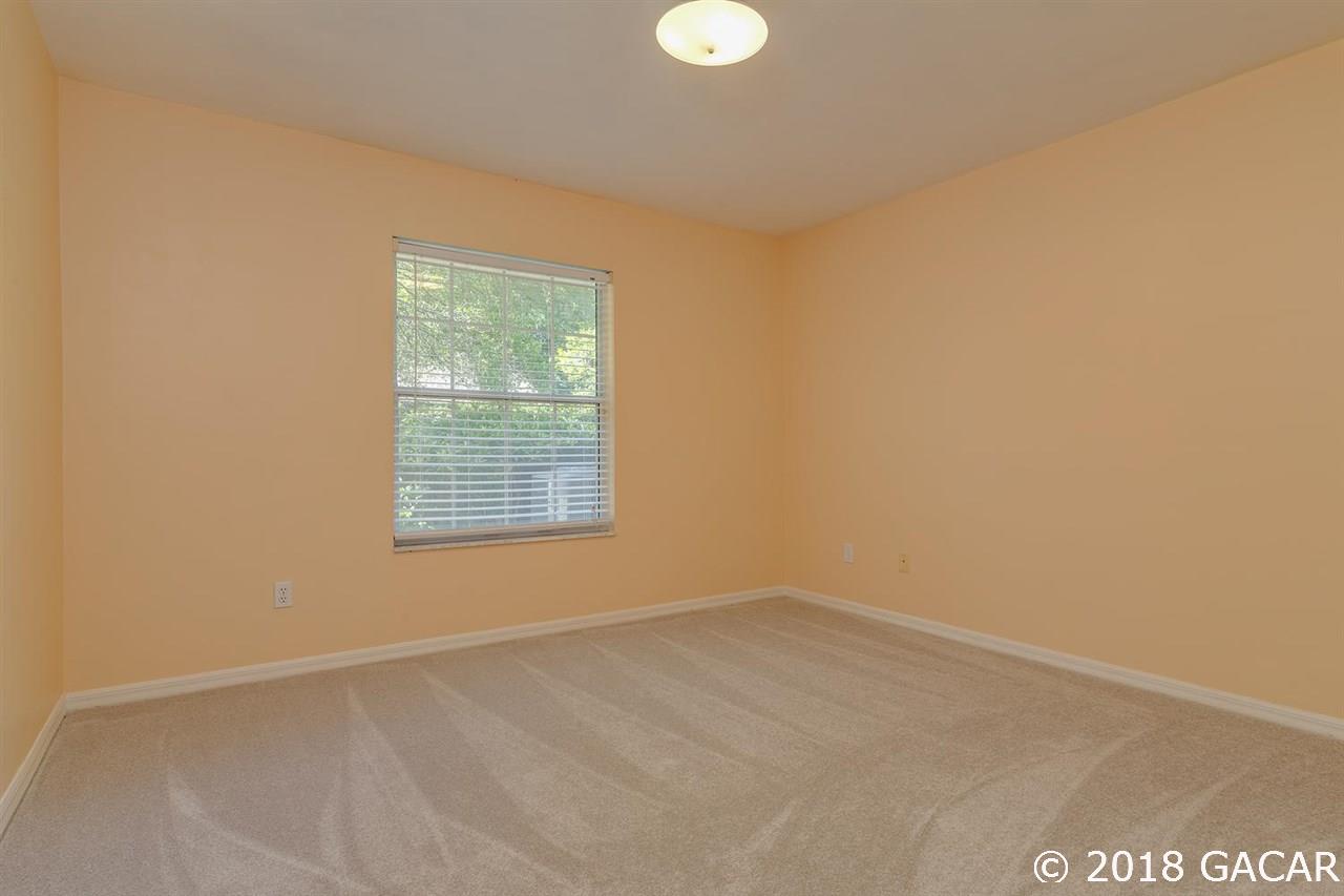 2021 Southwest 75th Terrace Gainesville, FL 32607 - Photo 14 of 24 Gallery Image 14