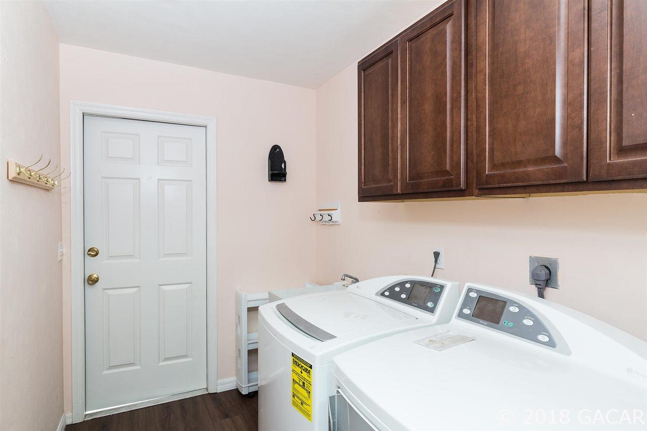 2021 Southwest 75th Terrace Gainesville, FL 32607 - Photo 18 of 24 Gallery Image 18