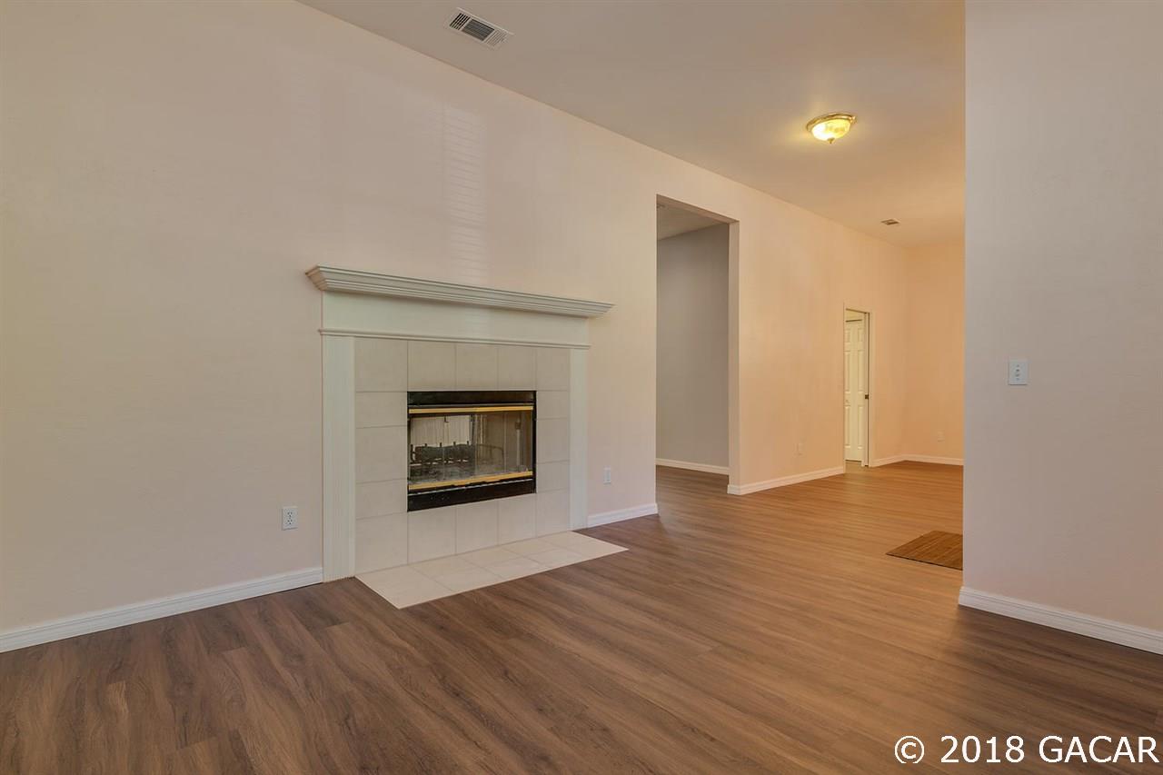 2021 Southwest 75th Terrace Gainesville, FL 32607 - Photo 4 of 24 Gallery Image 4